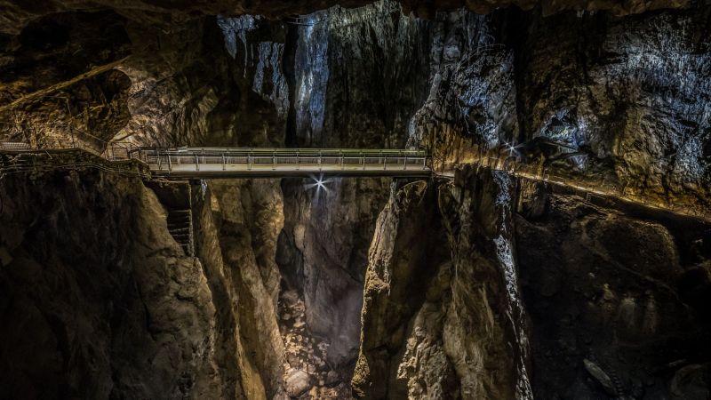 Le grotte di Skocjan sono un altro punto di forza del paesaggio carsico.